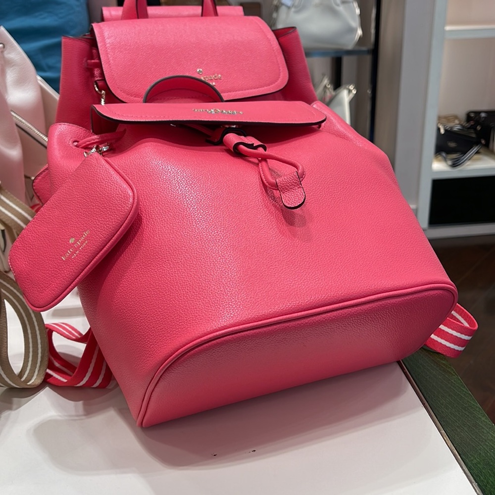 Kate Spade Rosie Medium Flap Backpack 
K8714 pebbled leather Pink Pepper
NWT - Picture 4 of 16